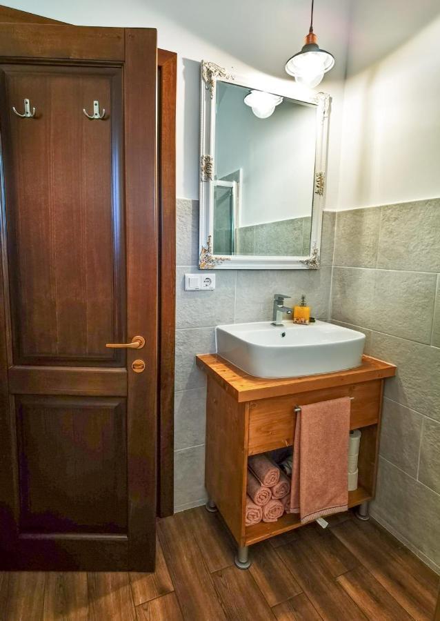 Apartament 2 Camere - Casa Divertis Buzău Eksteriør billede
